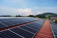 Solar Jobs Outnumber Fossil Fuels in U.S. Power Generation, DOE Report Shows