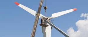 Wind Energy Poised to Rival Fossil Fuels in U.S. Within a Decade, Analyst Says